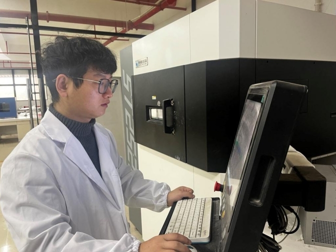 百家乐
学子昝君：做科研路上的探索者与服务者