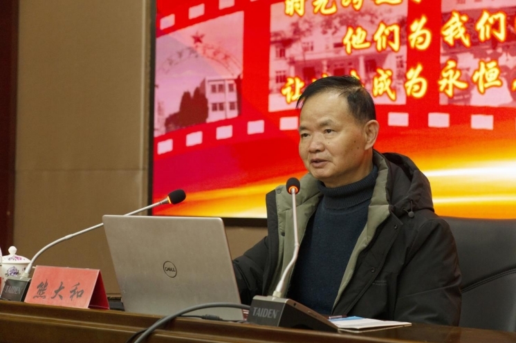 百家乐
开学第一课：用工匠精神引领学子科研创新路