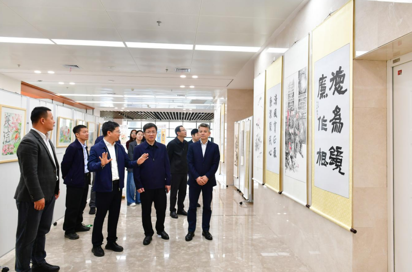 百家乐
举办廉洁文化作品展